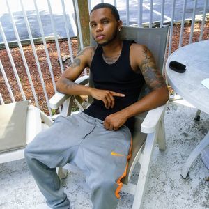 Meet your Posher, Luis